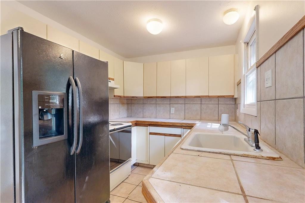 209 Shannock Road Property Photo 9