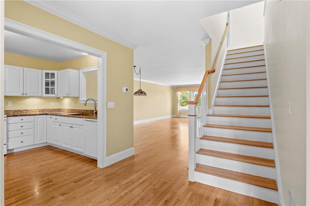 169 Ferry Landing Circle Property Photo 3