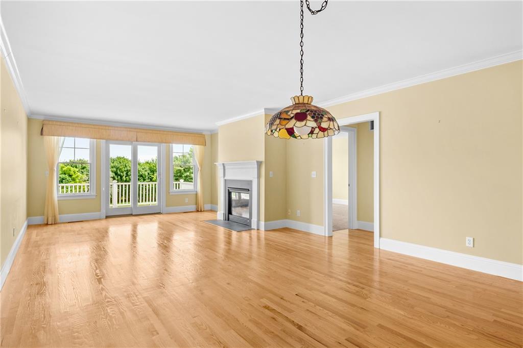 169 Ferry Landing Circle Property Photo 4