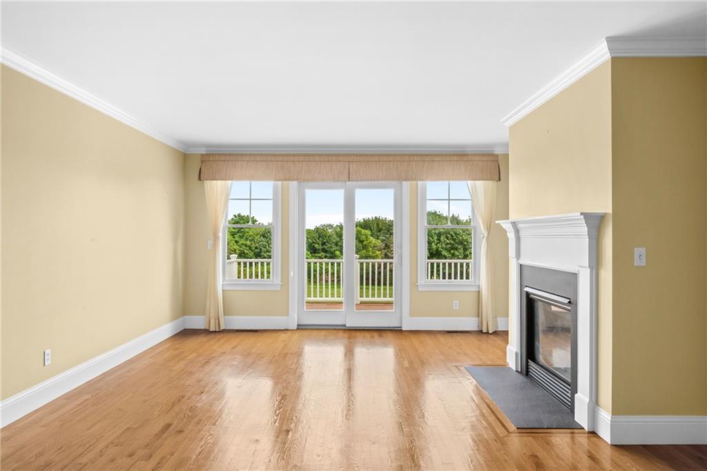 169 Ferry Landing Circle Property Photo 8