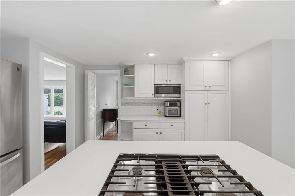 465 Red Chimney Drive Property Photo 17