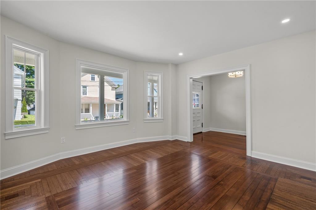 21 Russell Avenue Property Photo 13