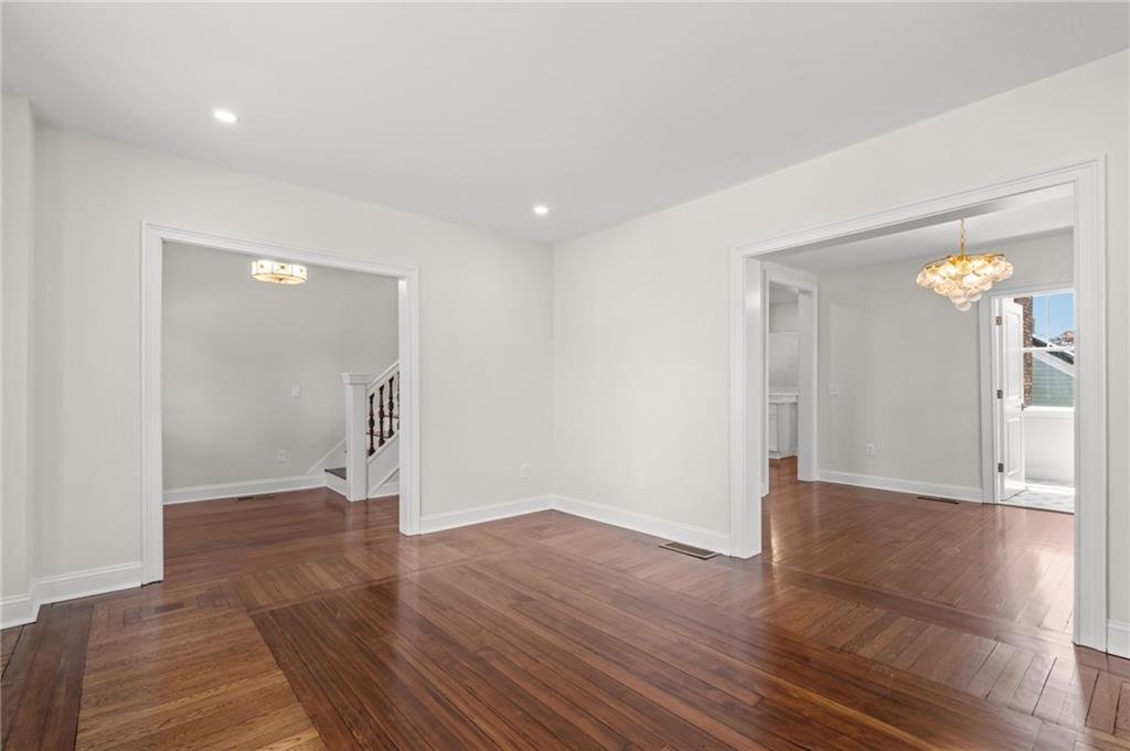 21 Russell Avenue Property Photo 14