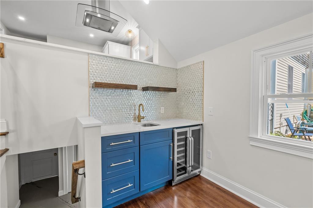21 Russell Avenue Property Photo 29