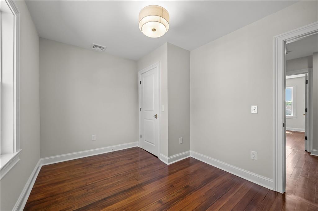 21 Russell Avenue Property Photo 30