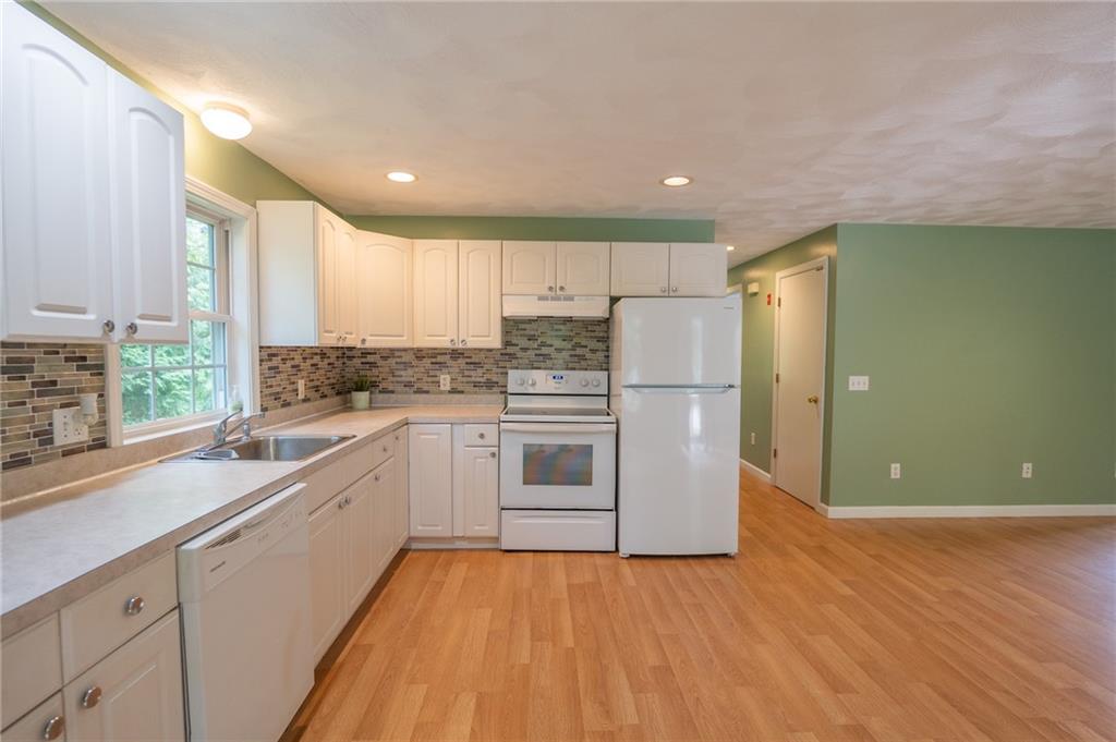 196 William Henry Road Property Photo 4