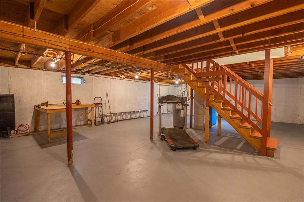 196 William Henry Road Property Photo 17