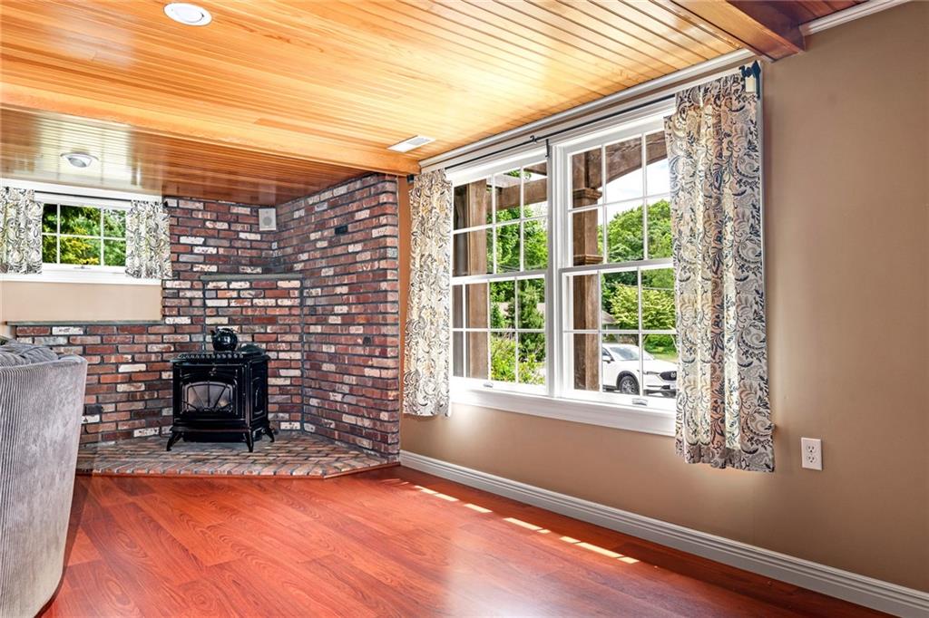 74 Oakwoods Drive Property Photo 15