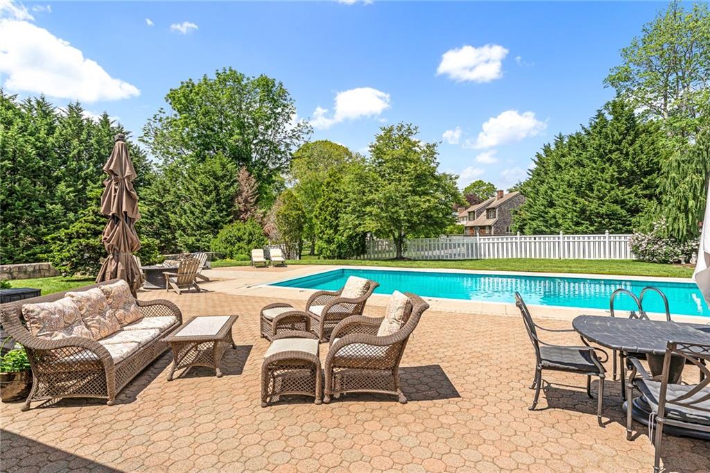 74 Oakwoods Drive Property Photo 36