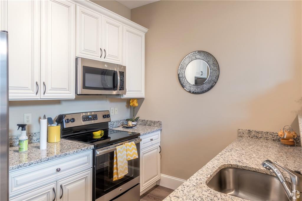 411 Valley Street Unit 411-08 Property Photo 4