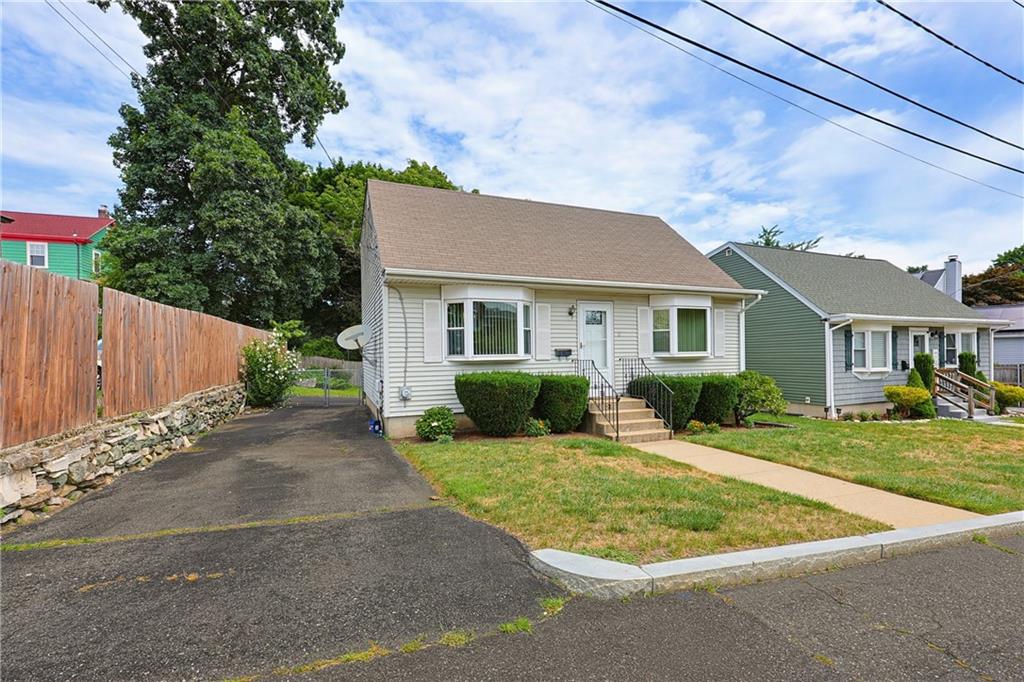 11 Lynde Street Property Photo 1