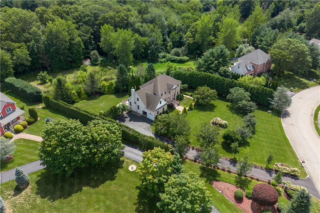 18 Steeple Lane Property Photo 5