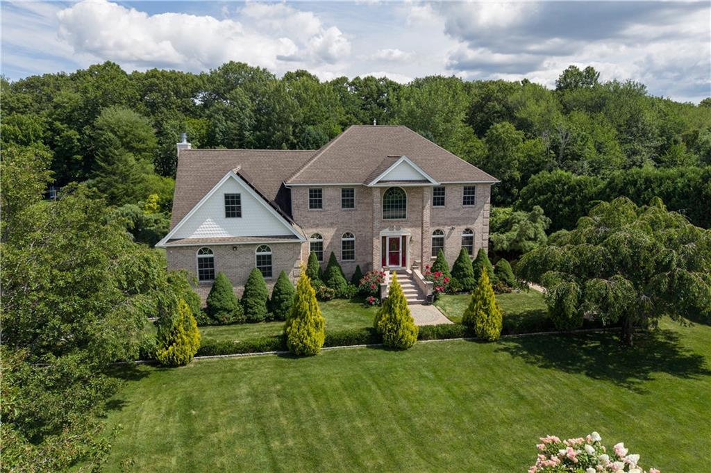 18 Steeple Lane Property Photo 8