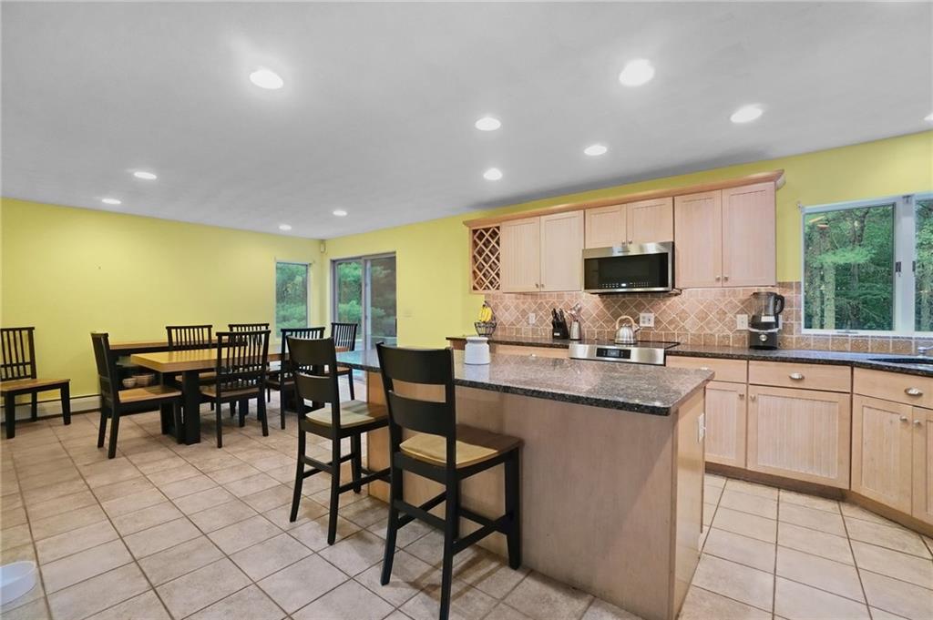 606 Hopkins Hill Road Property Photo 7
