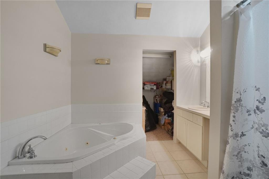 606 Hopkins Hill Road Property Photo 18