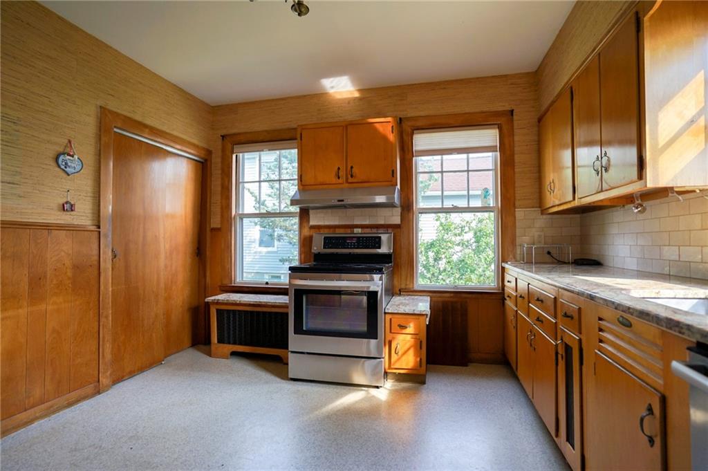 72 Boutwell Street Property Photo 10