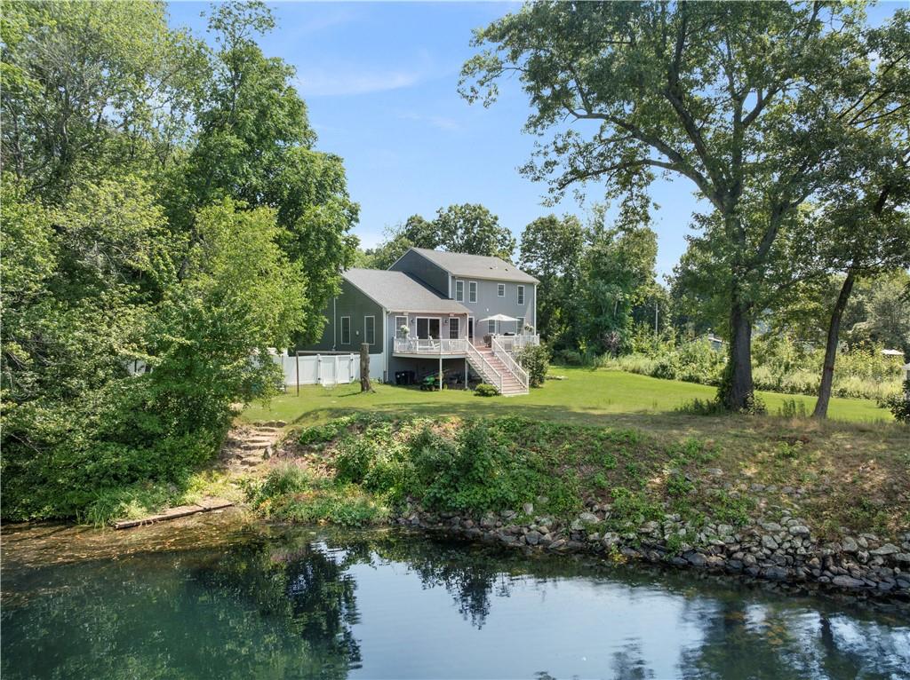 12 Woodlake Drive Property Photo 1