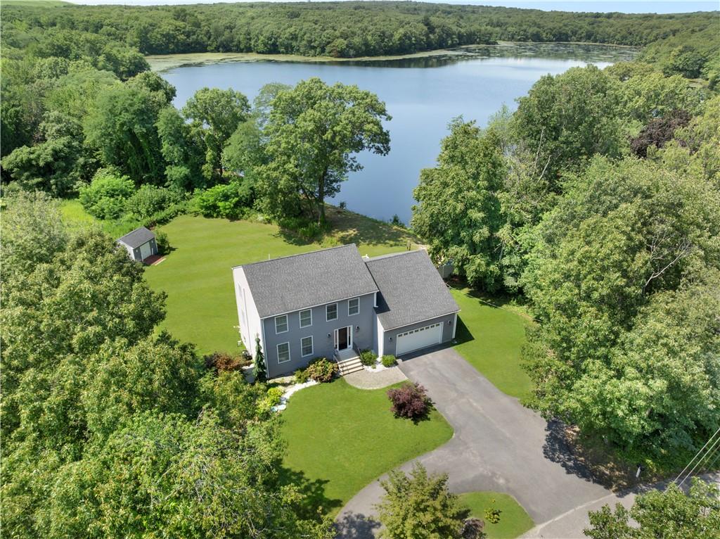 12 Woodlake Drive Property Photo 2