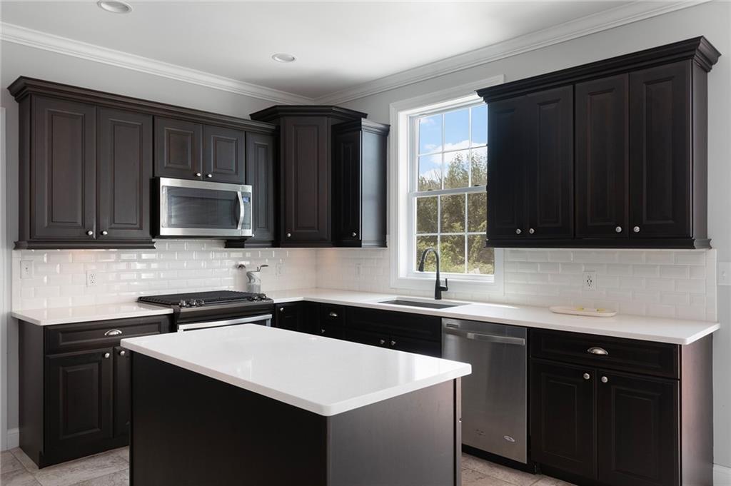 12 Woodlake Drive Property Photo 13