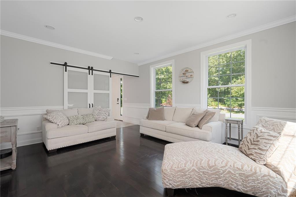 12 Woodlake Drive Property Photo 19