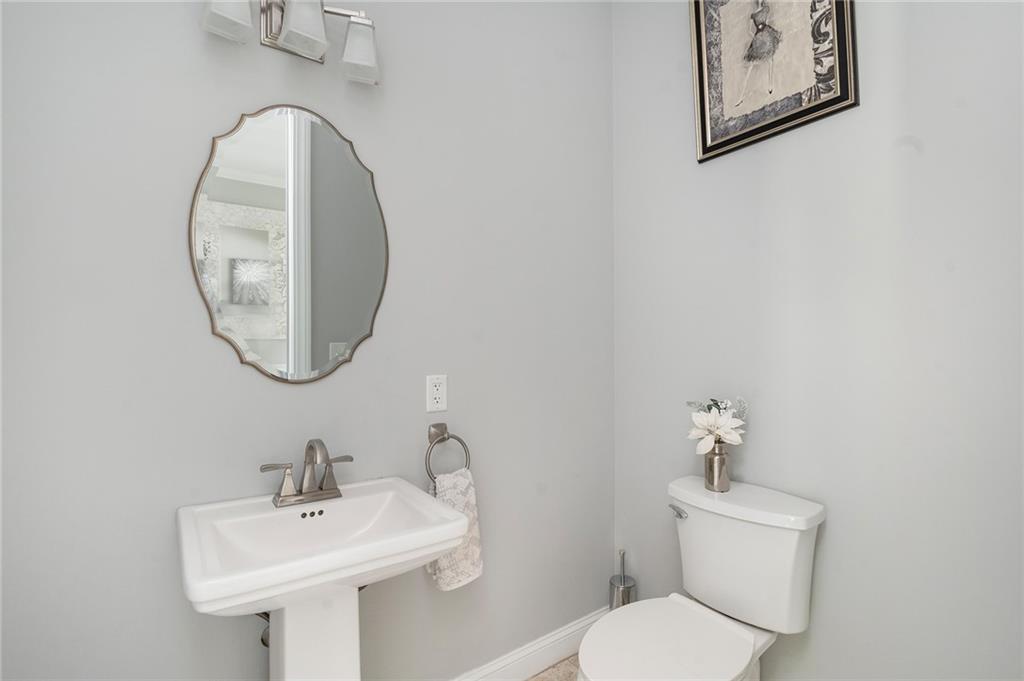 12 Woodlake Drive Property Photo 21
