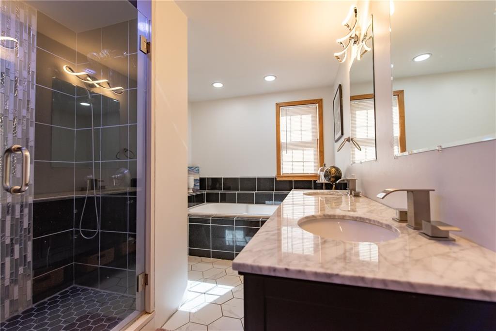 92 New Road Property Photo 27