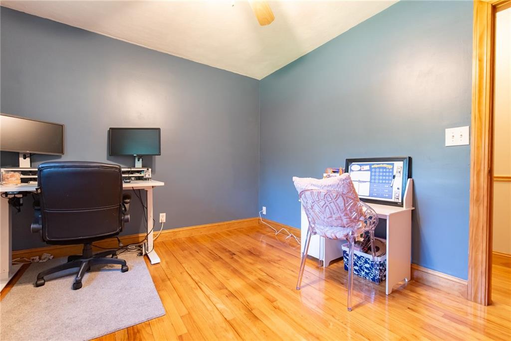 92 New Road Property Photo 28