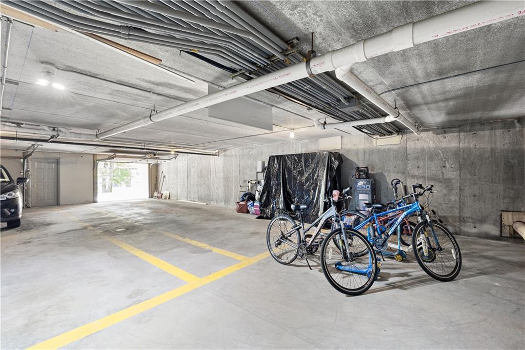 650 East Greenwich Avenue Unit 6-204 Property Photo 29