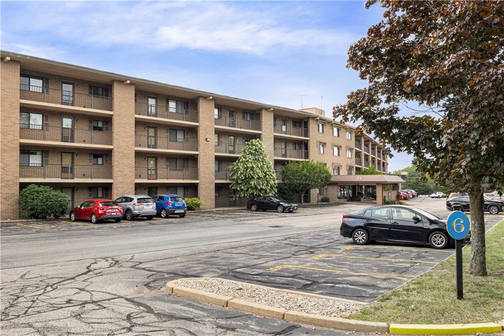 650 East Greenwich Avenue Unit 6-204 Property Photo 35