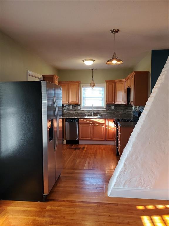 27 Centre Street Property Photo 25