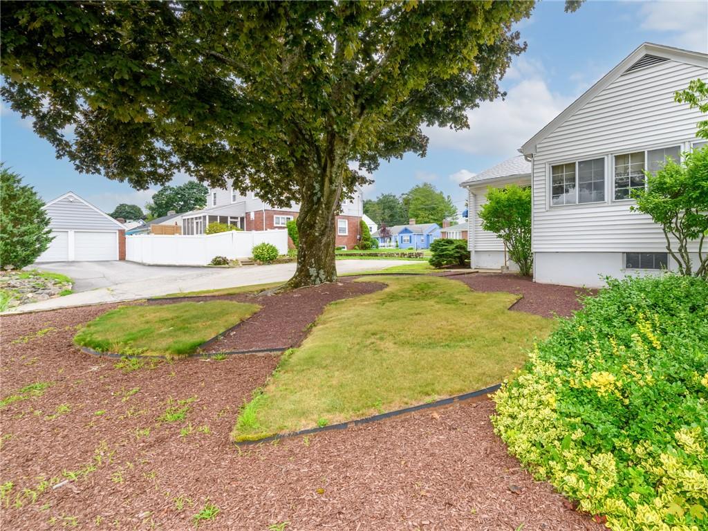 47 Homeland Street Property Photo 36