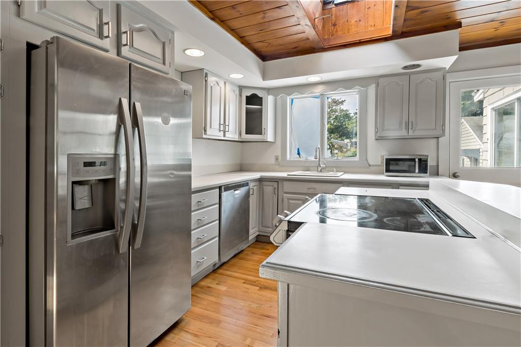 1217 Hope Street Property Photo 3