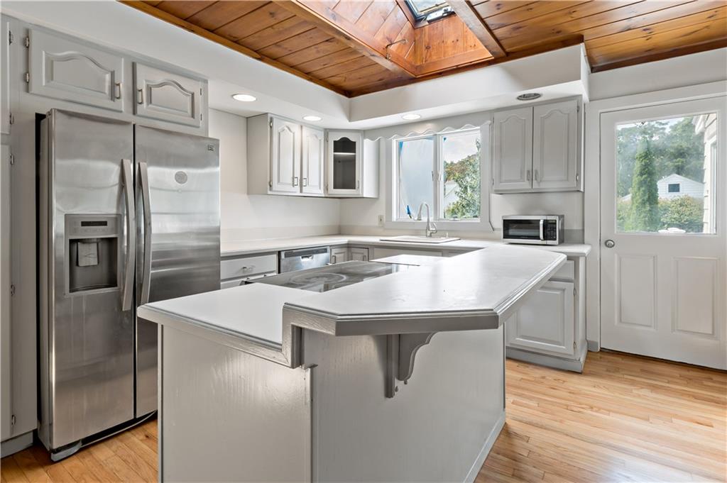 1217 Hope Street Property Photo 5