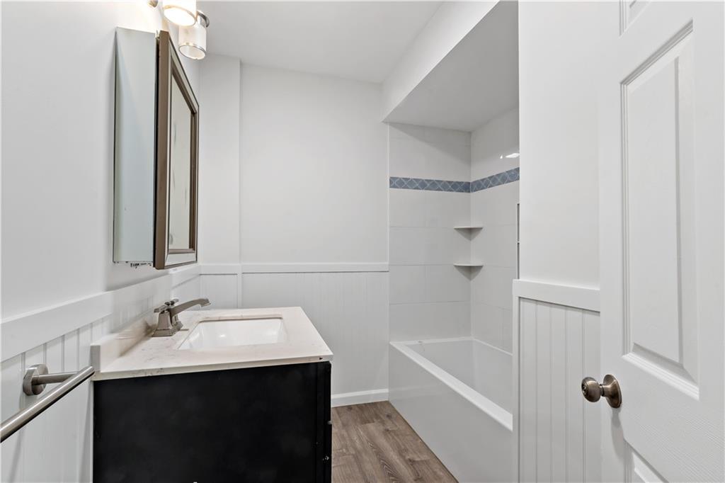 1217 Hope Street Property Photo 22
