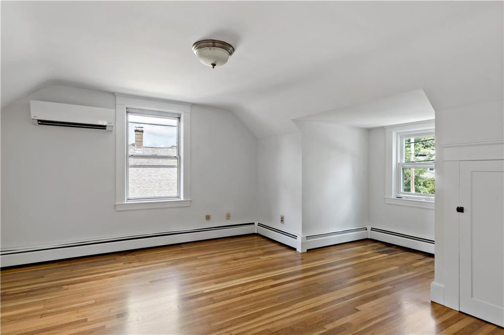1217 Hope Street Property Photo 23