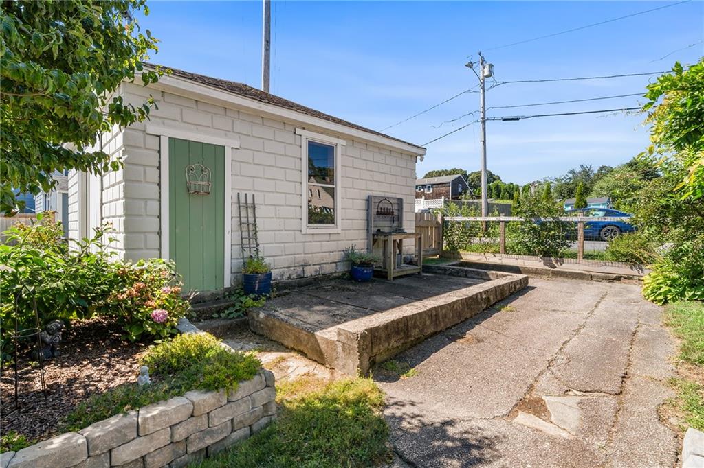 84 Alden Avenue Property Photo 40