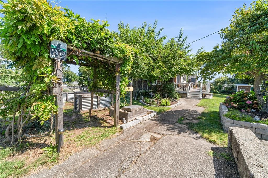 84 Alden Avenue Property Photo 41