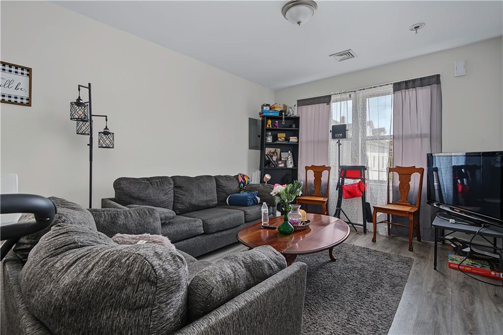 61 Joslin Street Property Photo 6