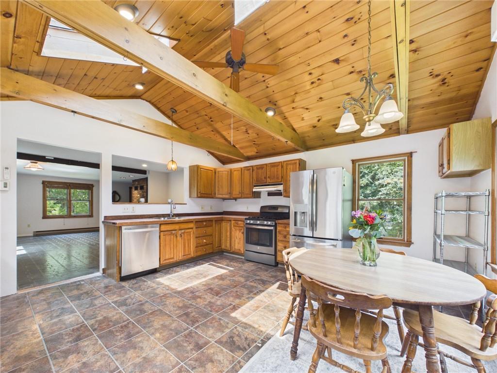 29 Oak Road Property Photo 5