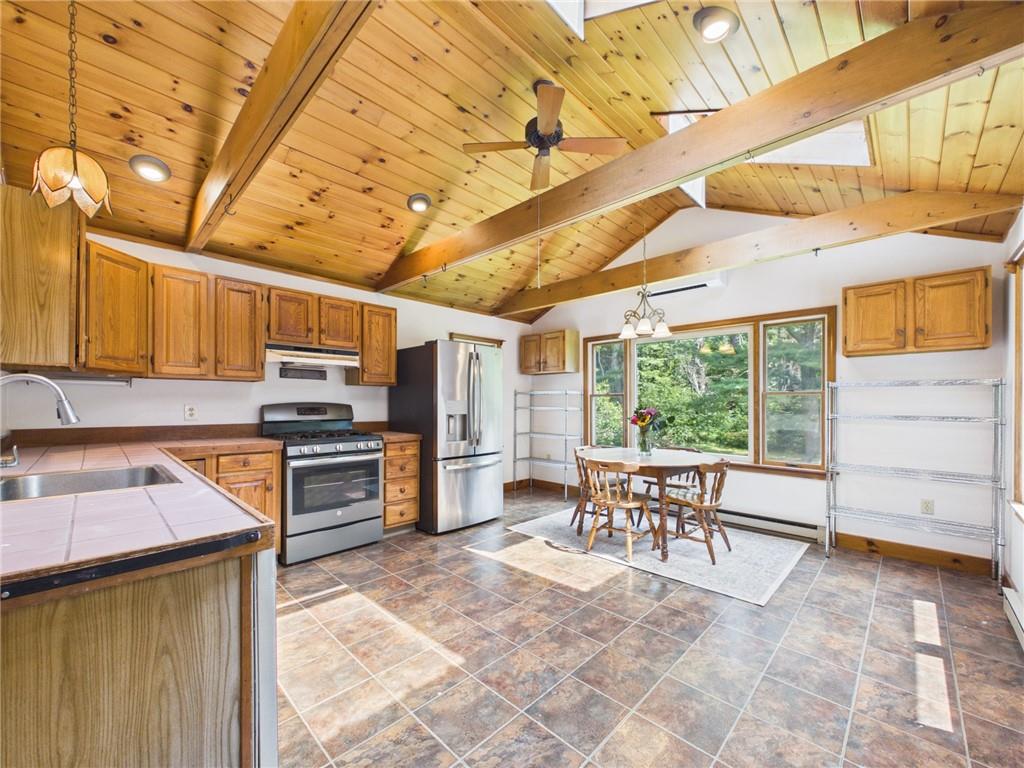 29 Oak Road Property Photo 6