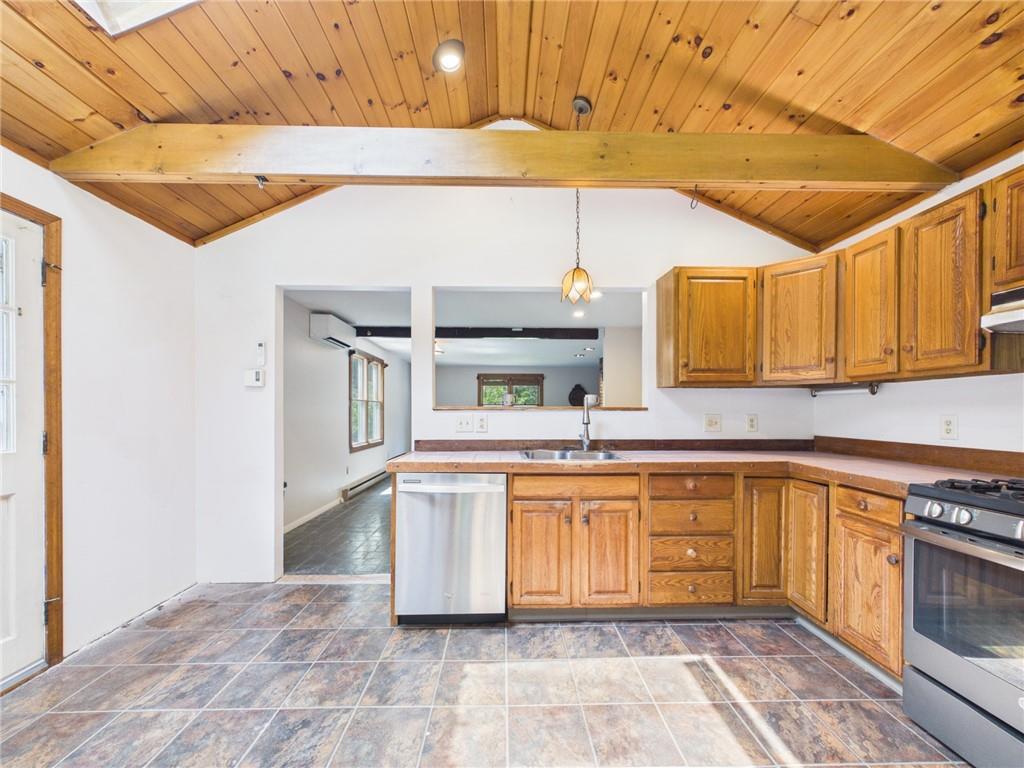 29 Oak Road Property Photo 8