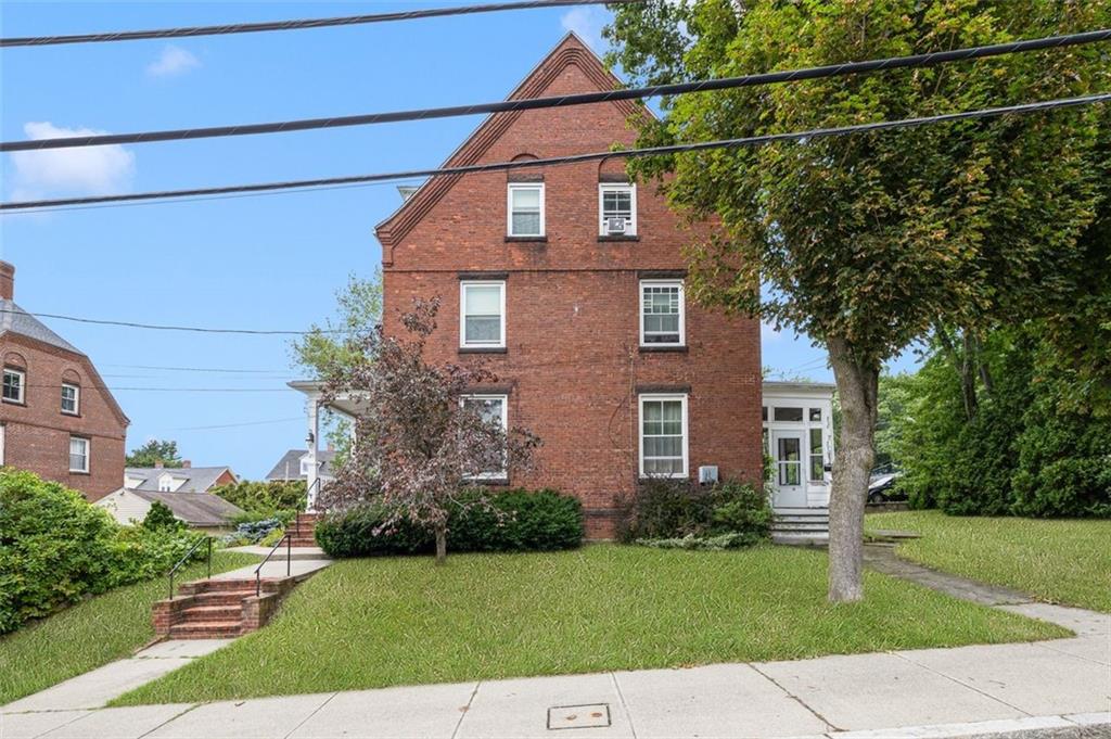 25 Blackstone Street Property Photo 2