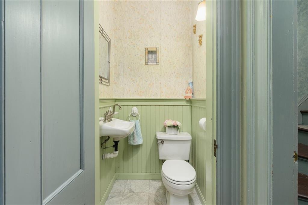 25 Blackstone Street Property Photo 12