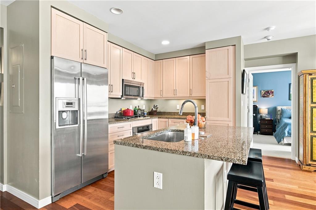 200 Exchange Street Unit 1014 Property Photo 5