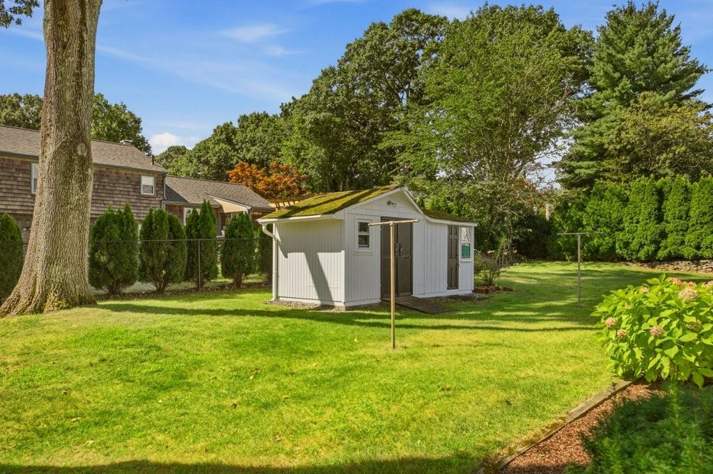 205 Lincoln Avenue Property Photo 35