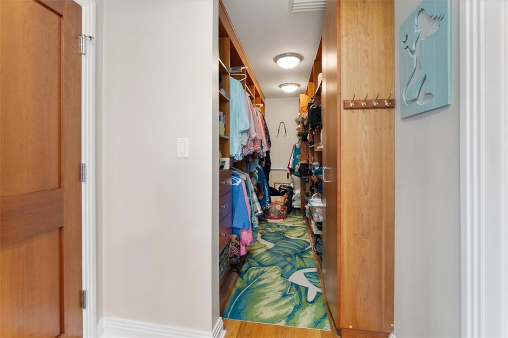 345 Thames Street Unit 205n Property Photo 25