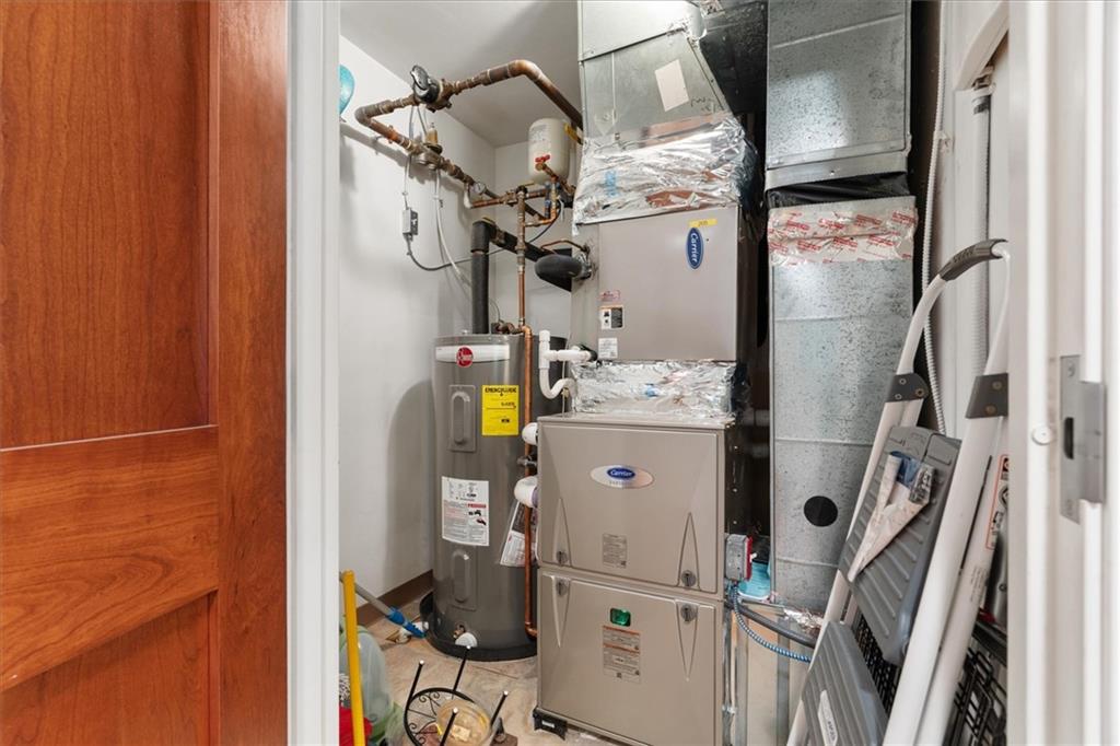 345 Thames Street Unit 205n Property Photo 29