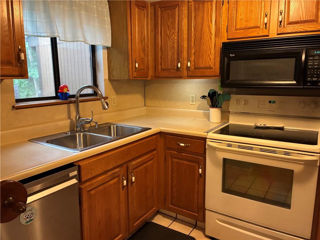 20 Pheasant Run Unit C Property Photo 3