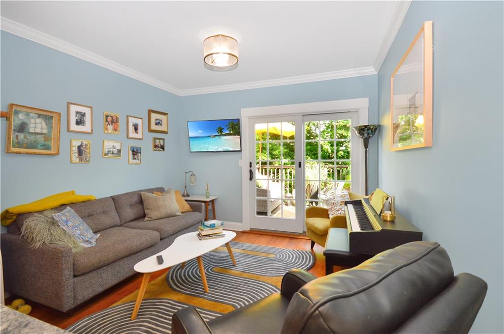 7 Bay View Avenue Unit B Property Photo 18
