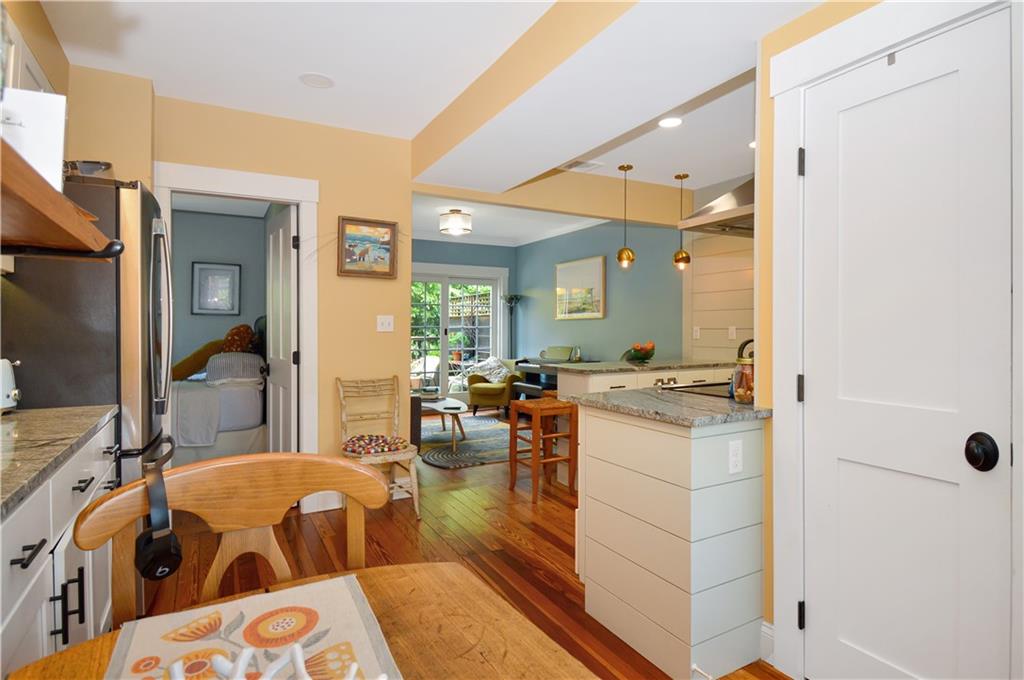 7 Bay View Avenue Unit B Property Photo 22